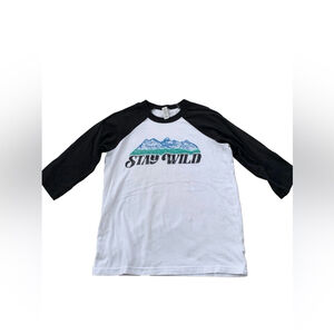 Rivet Apparel Size Medium, 10-12, Stay Wild Mountain Graphic Raglan See Tee